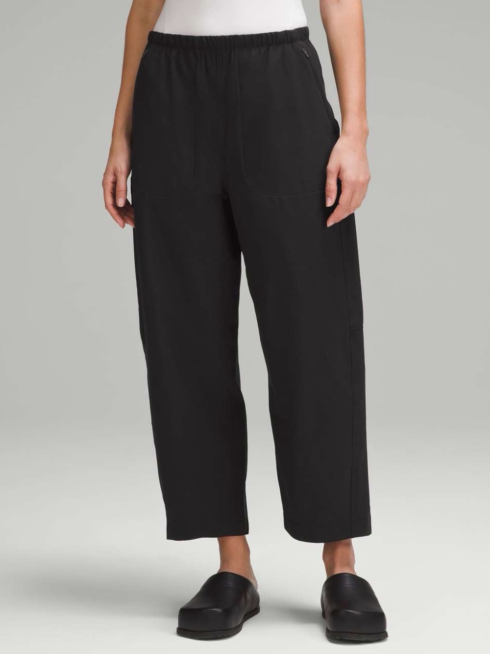 Lululemon Lightweight Mid-Rise Barrel-Leg Cropped Pant - Black